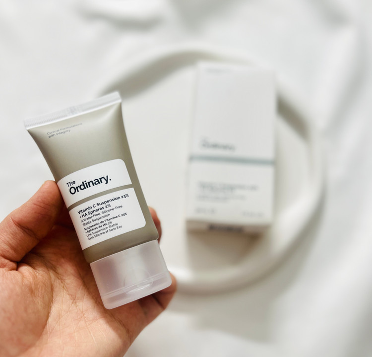 کرم ویتامین سی 23% + هیالورونیک اسید 2% اوردینری