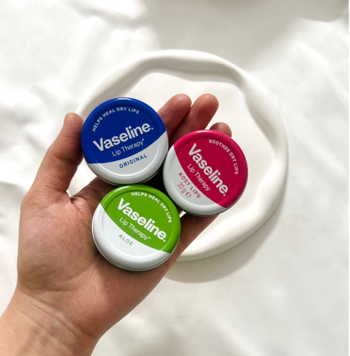 بالم لب کاسه ای وازلین