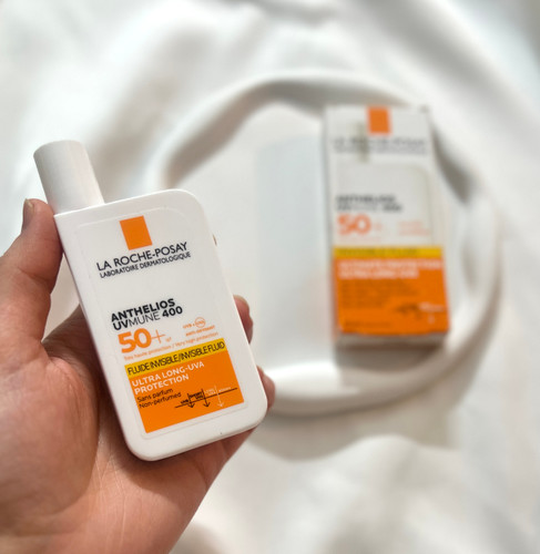 ضدآفتاب فلوئیدی لاروش پوزای spf50 مناسب پوست خشک و نرمال