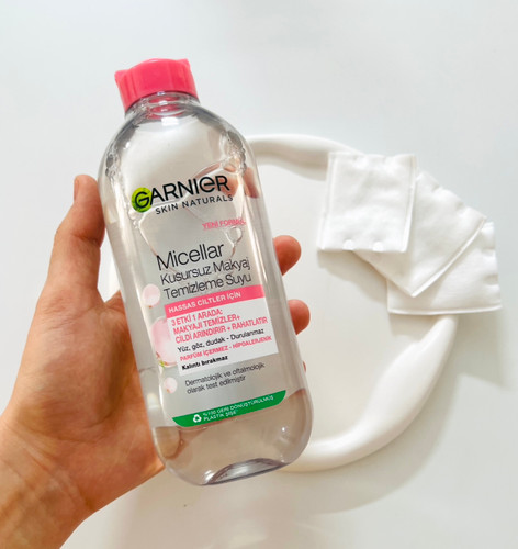 میسلار واتر گارنیر ۴۰۰ میل مناسب انواع پوست