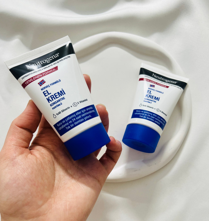 کرم مرطوب کننده دست نوتروژینا مخصوص پوست خشک