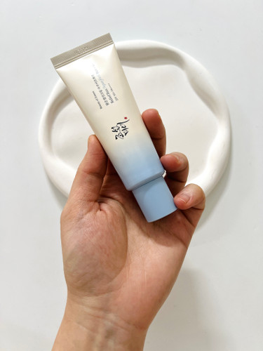 ضدآفتاب آکوا فرش بیوتی آف جوسان SPf50 مناسب پوست چرب