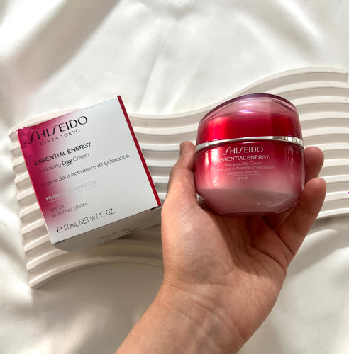 کرم آبرسان شیسیدو مدل اسنشال انرژی Essential Energy