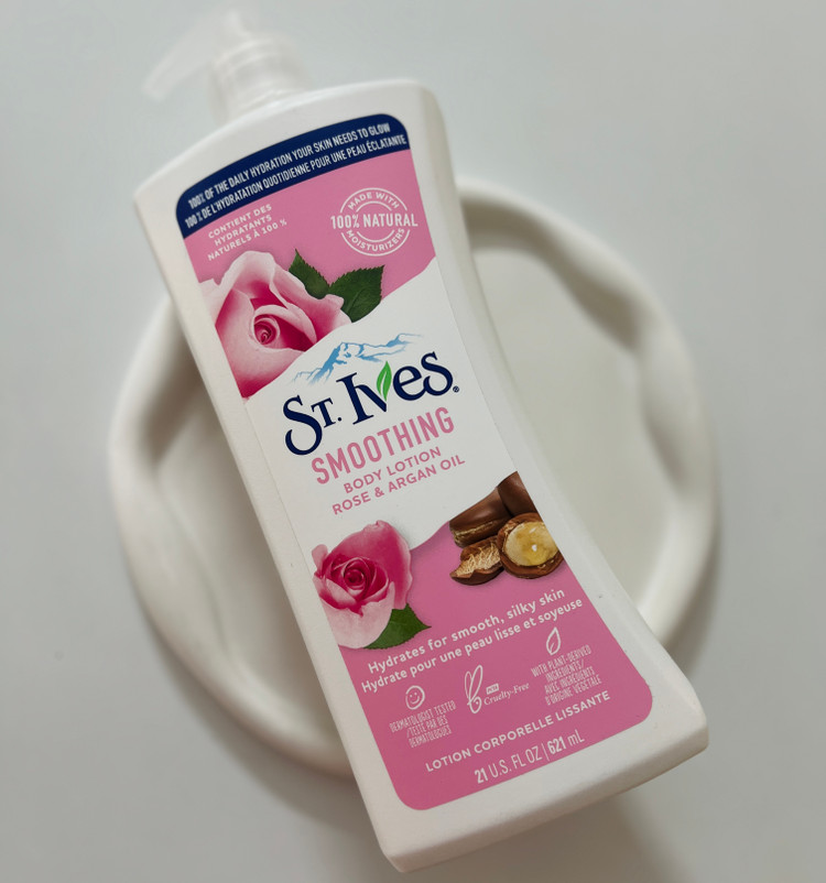 لوسیون بدن آبرسان عصاره رز و آرگان سنت ایوز 621ml