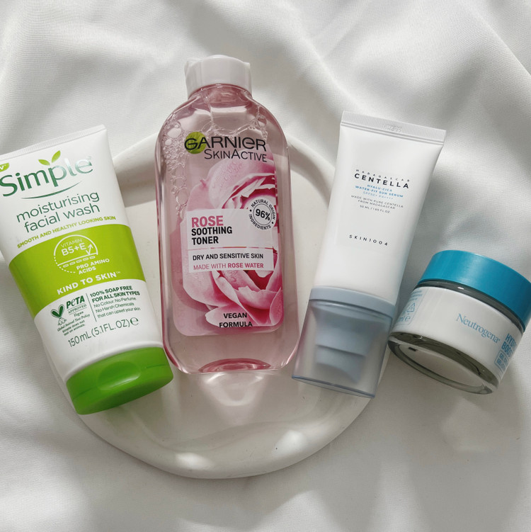 روتین پوستی اقتصادی پوست خشک بدون جوش